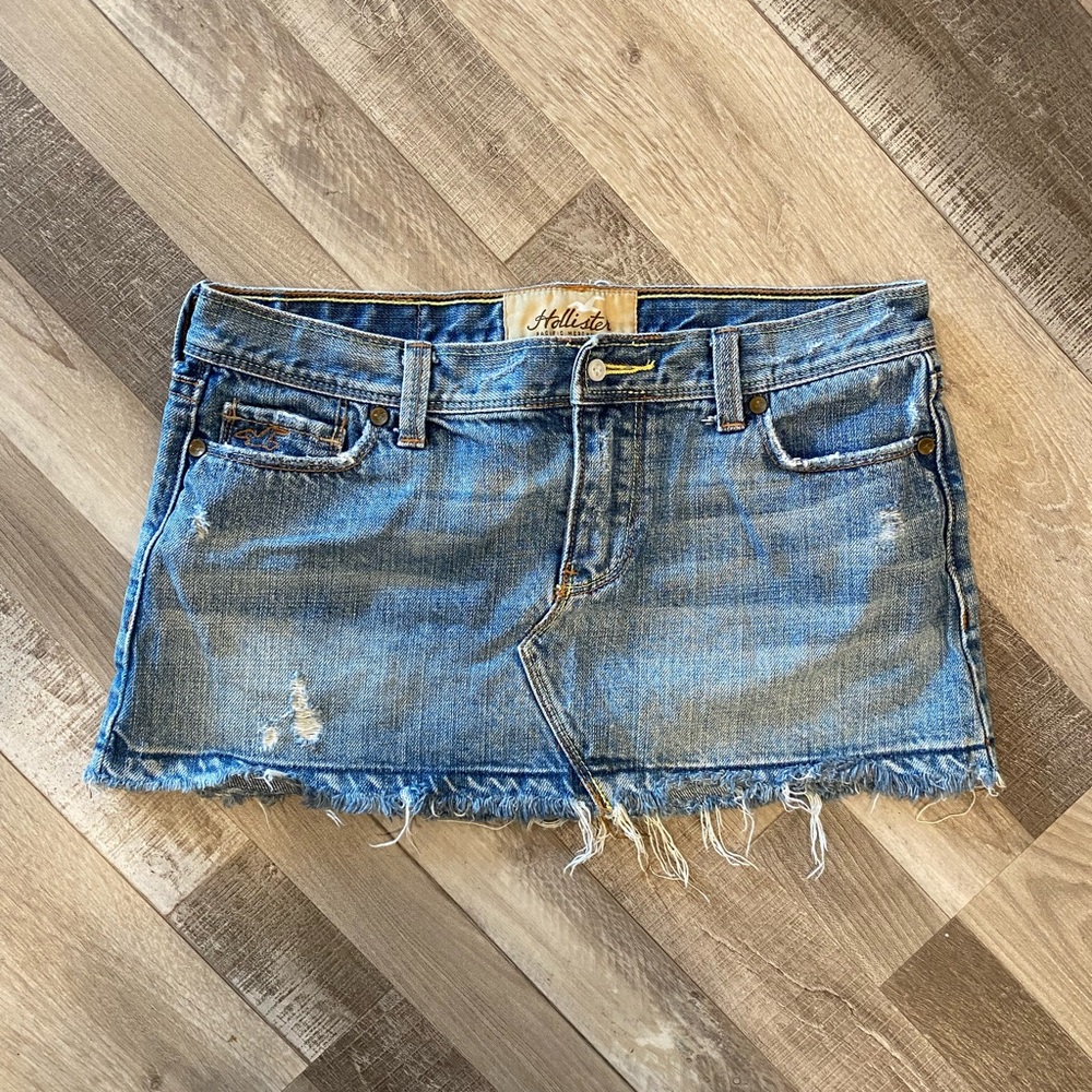 Hollister size 1 skirt